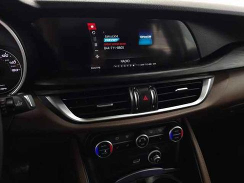 Used 2019 Alfa Romeo Stelvio AWD image 24