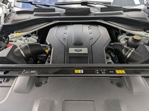 Used 2022 Land Rover Range Rover Long Wheelbase SE image 35