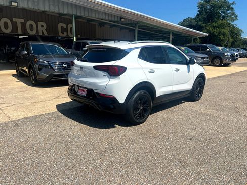 Used 2024 Buick Encore GX Sport Touring w/ Comfort Package image 7