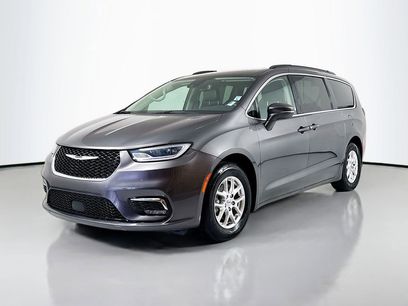 Used 2022 Chrysler Pacifica Touring-L