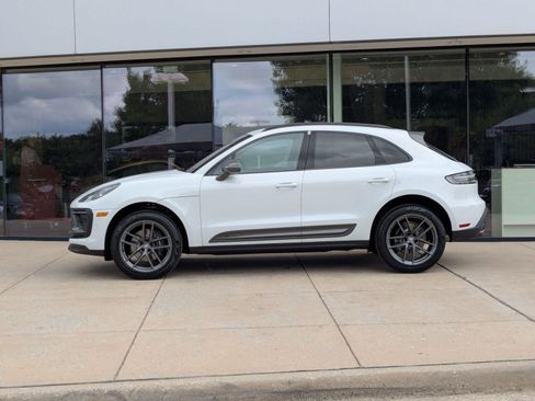 New 2026 Porsche Macan AWD/4WD image 2