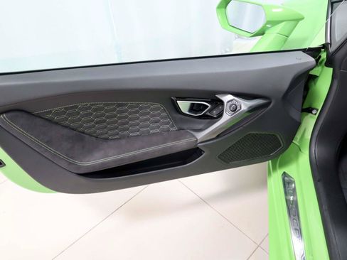 Used 2018 Lamborghini Huracan LP 580-2 RWD image 15