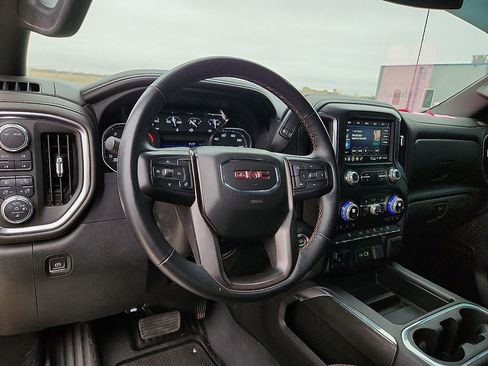 Used 2023 GMC Sierra 2500 AT4 image 5