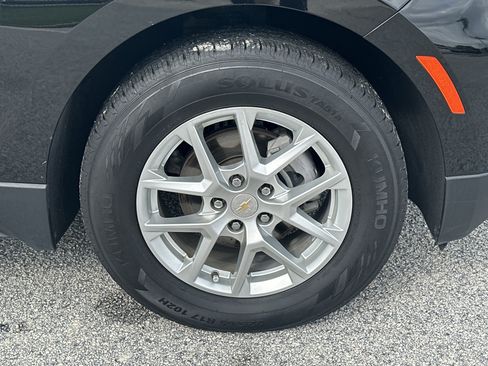 Used 2024 Chevrolet Equinox LT FWD image 12