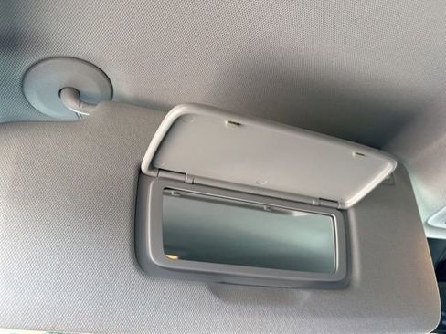 Used 2025 Chevrolet TrailBlazer LT image 23