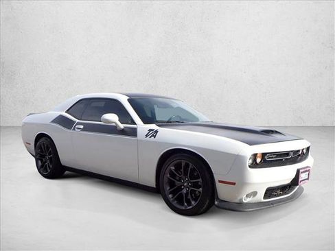 Used 2023 Dodge Challenger R/T w/ T/A Package image 6