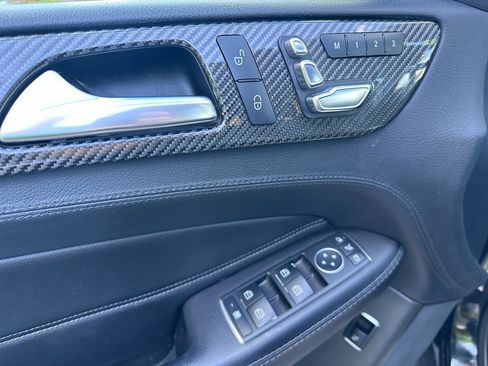 Used 2017 Mercedes-Benz GLE 43 AMG 4MATIC image 40