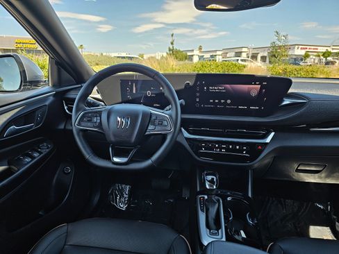 Used 2024 Buick Envista Avenir FWD image 24