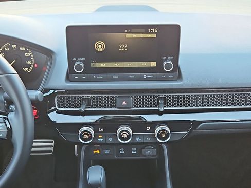 Certified 2025 Honda Civic Sport image 21