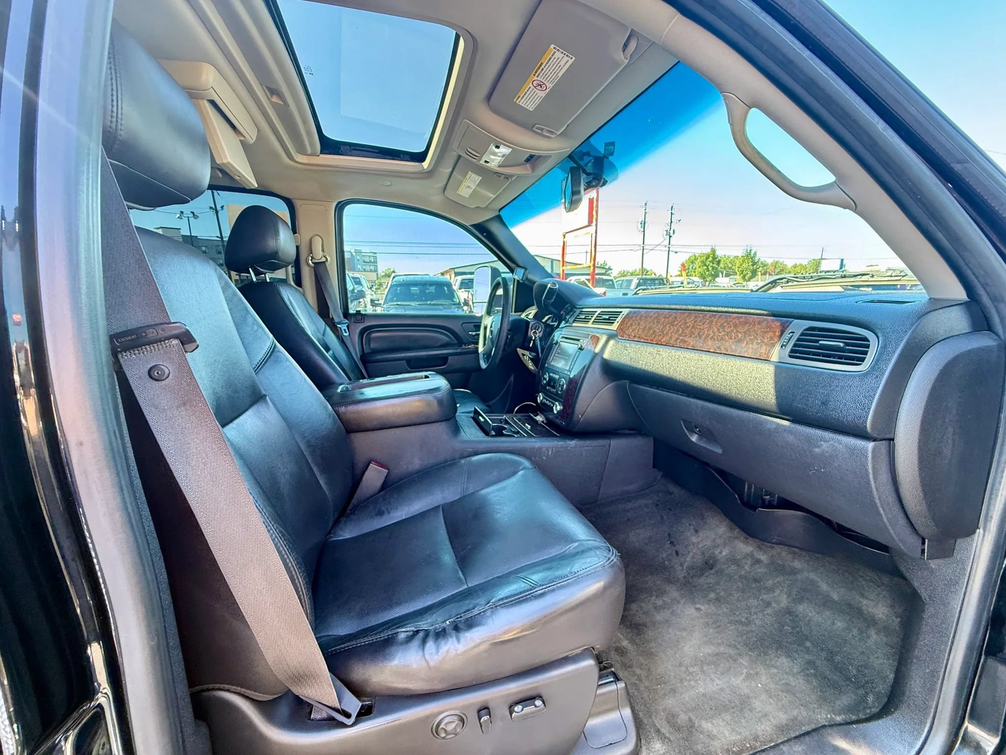 Used 2011 GMC Sierra 2500 Denali AWD/4WD image 16