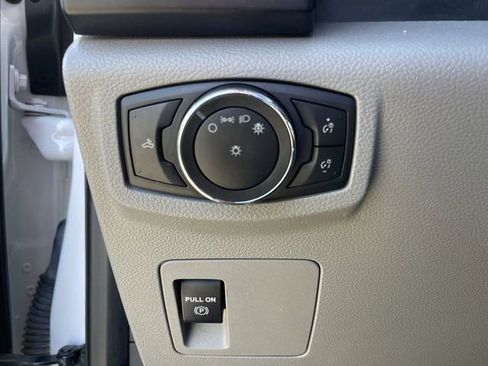 Used 2020 Ford F150 XL w/ Trailer Tow Package image 30