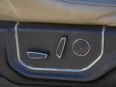 Used 2019 Ford Expedition Max Platinum image 26