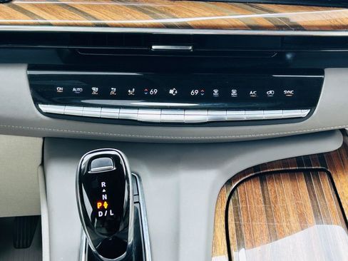 Used 2024 Cadillac Escalade Sport Platinum AWD/4WD image 29