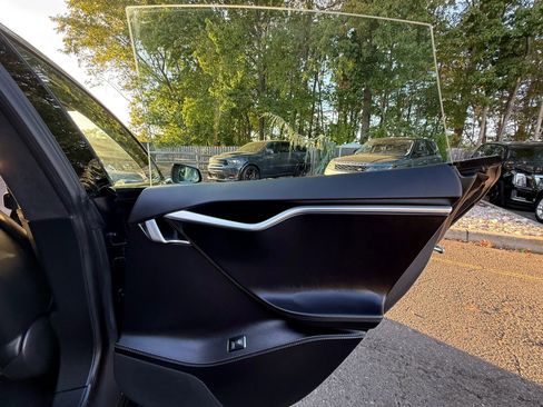 Used 2016 Tesla Model S 75 image 24