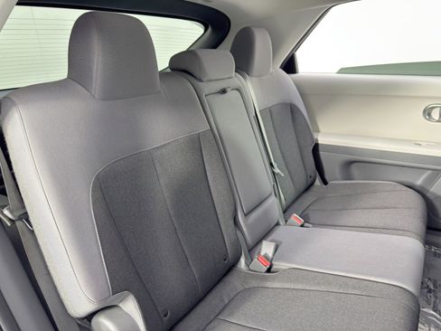 Used 2022 Hyundai Ioniq 5 SE image 35