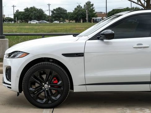 Used 2025 Jaguar F-PACE R-Dynamic S AWD/4WD image 14