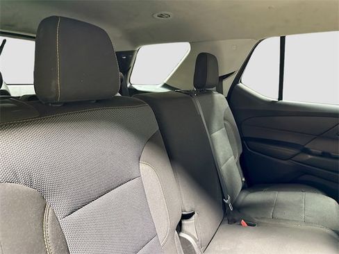 Used 2018 Chevrolet Traverse LS image 30