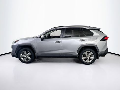 Used 2021 Toyota RAV4 XLE Premium AWD/4WD image 8