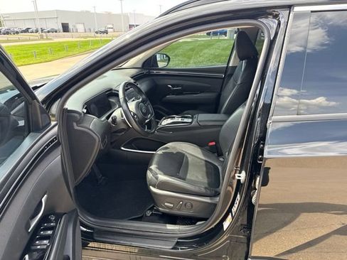 Used 2023 Hyundai Tucson Limited FWD image 16