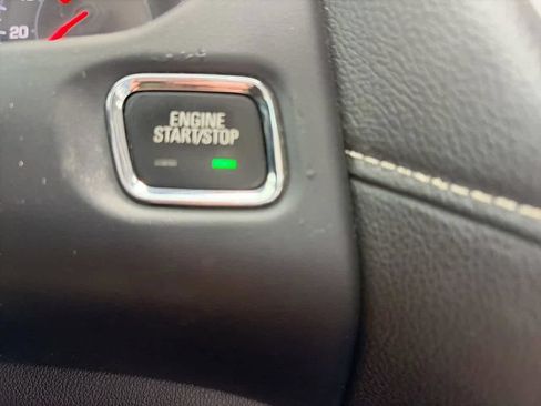 Used 2021 GMC Acadia SLT w/ LPO, Floor Liner Package FWD image 27