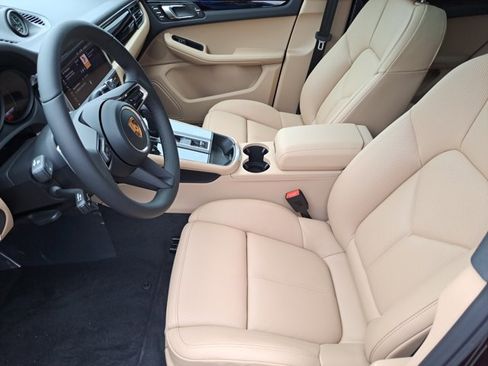 New 2026 Porsche Macan image 22