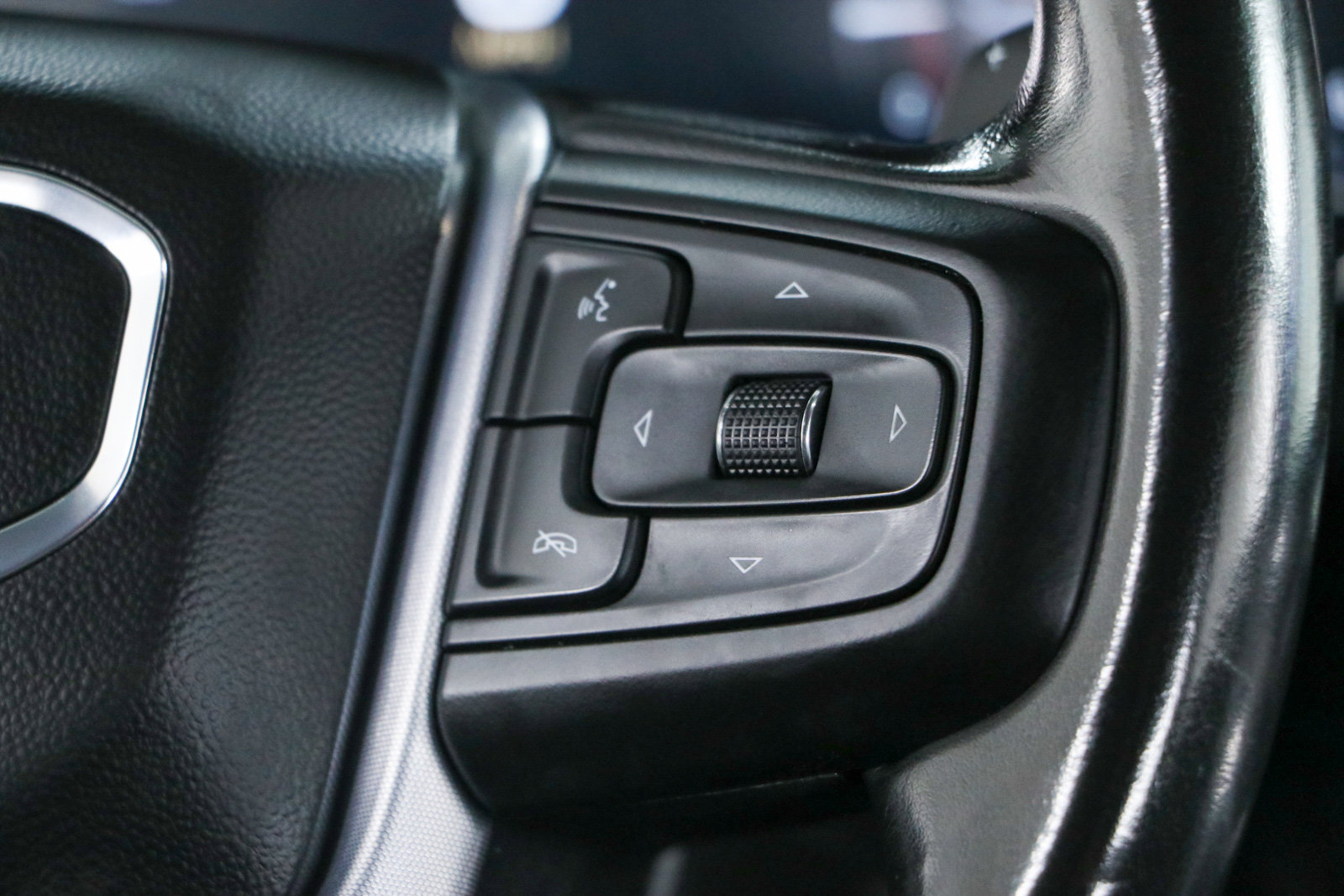 Used 2022 GMC Sierra 1500 Elevation w/ Elevation Premium Package AWD/4WD image 15