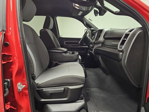 Used 2024 RAM 2500 Big Horn w/ Bed Utility Group image 17