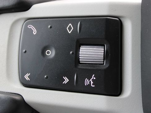 Used 2023 Land Rover Defender 130 First Edition AWD/4WD image 14