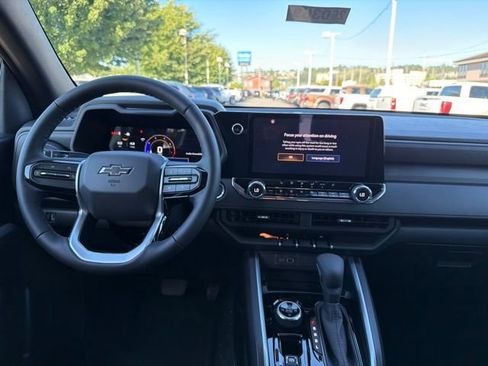 New 2026 Chevrolet Colorado Trail Boss AWD/4WD image 16