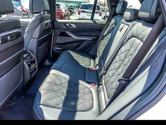 Used 2024 BMW X5 xDrive40i AWD/4WD image 14