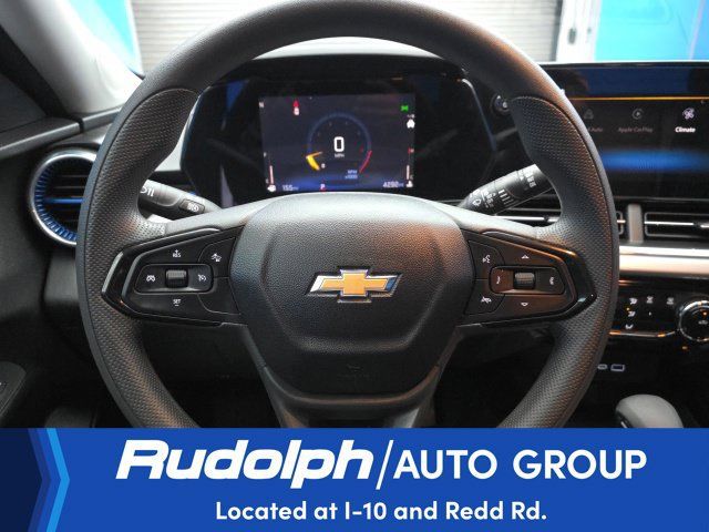 Used 2026 Chevrolet Trax LT FWD image 16