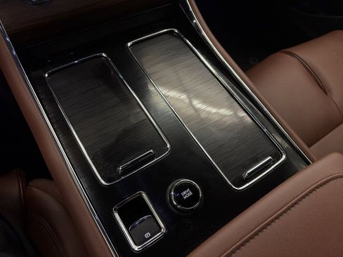 Used 2025 Lincoln Aviator Reserve w/ Equipment Group 201A image 29