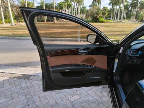 Used 2011 Audi A8 L 4.2 image 17