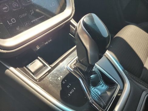 Used 2022 Subaru Outback Premium AWD/4WD image 18