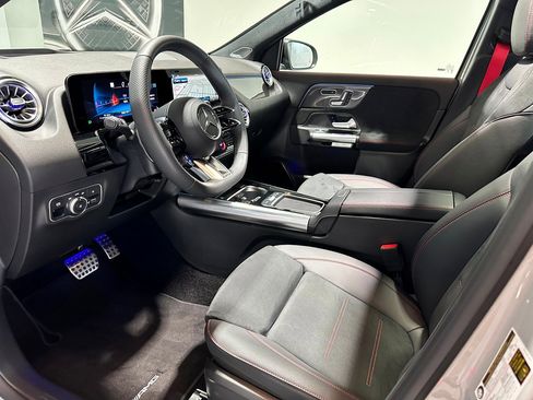 Used 2026 Mercedes-Benz GLA 35 AMG 4MATIC image 9