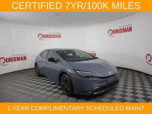 Used 2024 Toyota Prius LE FWD image 11