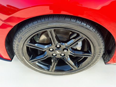 Used 2020 Ford Mustang Coupe w/ Equipment Group 101A RWD image 29
