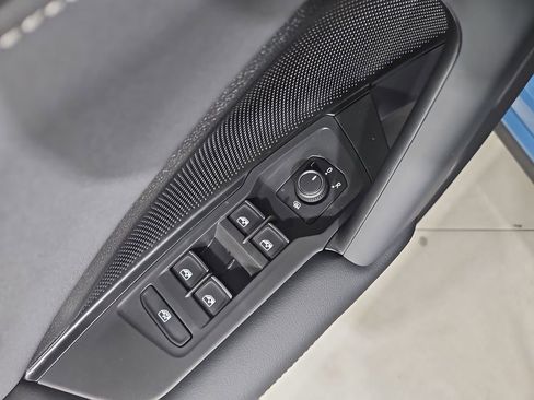 New 2026 Volkswagen Tiguan SE AWD/4WD image 11