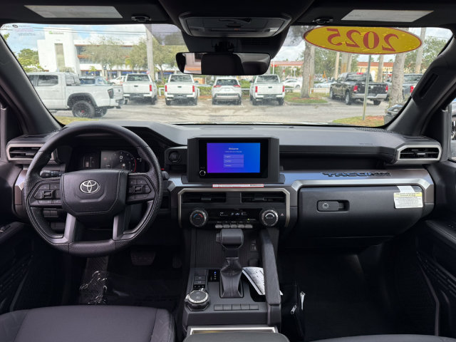 Used 2025 Toyota Tacoma SR5 AWD/4WD image 12