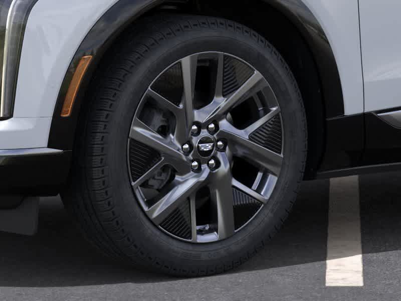 Used 2027 Cadillac Optiq Luxury AWD/4WD image 9