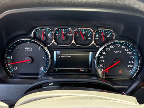 Used 2018 Chevrolet Silverado 1500 LT w/ All Star Edition RWD image 9