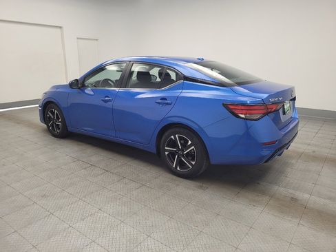 Used 2025 Nissan Sentra SV image 3