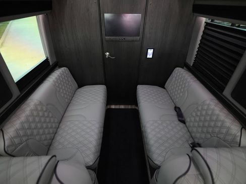 Used 2021 Mercedes-Benz Sprinter 3500 image 13