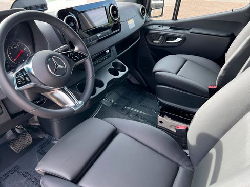 New 2026 Mercedes-Benz Sprinter 2500 image 14