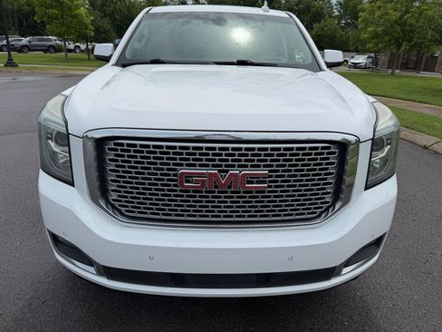 Used 2015 GMC Yukon XL Denali w/ Premium Package RWD image 2