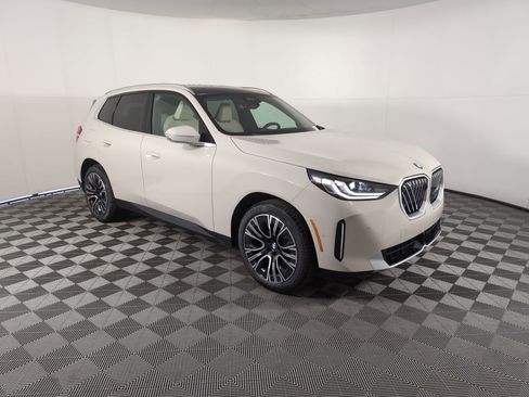 Used 2025 BMW X3 xDrive30i w/ Premium Package image 6