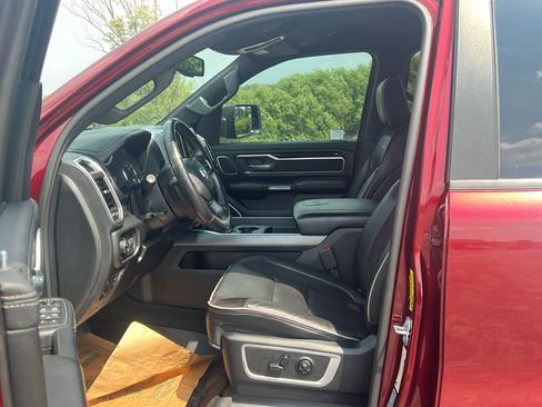 Used 2020 RAM 1500 Laramie AWD/4WD image 13