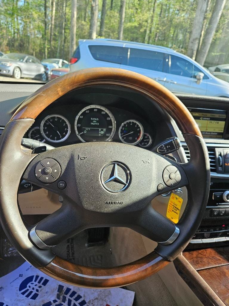 Used 2011 Mercedes-Benz E 350 4MATIC Sedan image 12