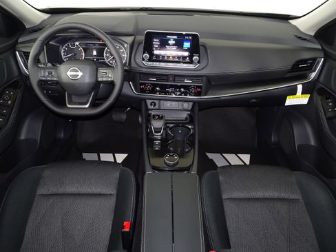 New 2026 Nissan Rogue SV w/ Cold Weather Package image 10