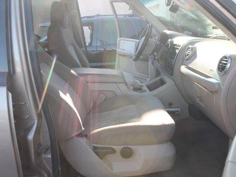 Used 2003 Ford Expedition XLT RWD image 35